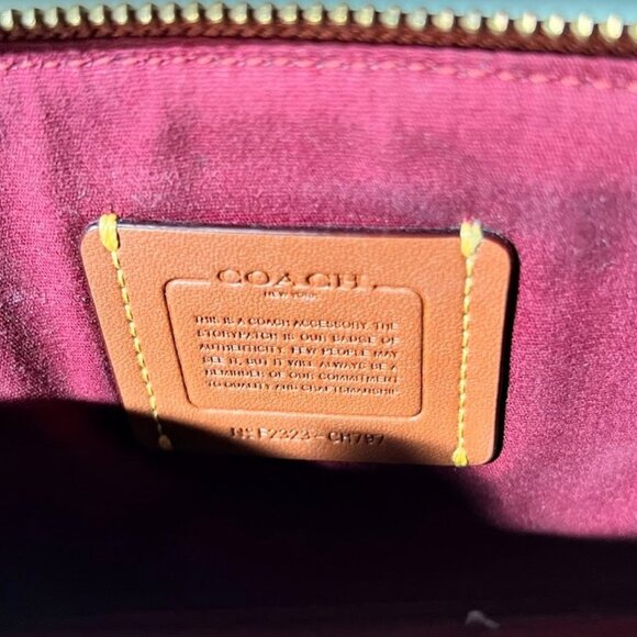 Coach Kira Crossbody Bag & matching Slim Card Case - Picture 3 of 9